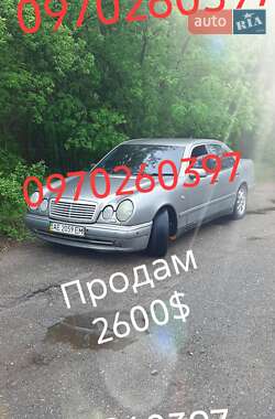 Седан Mercedes-Benz E-Class 1998 в Компанеевке