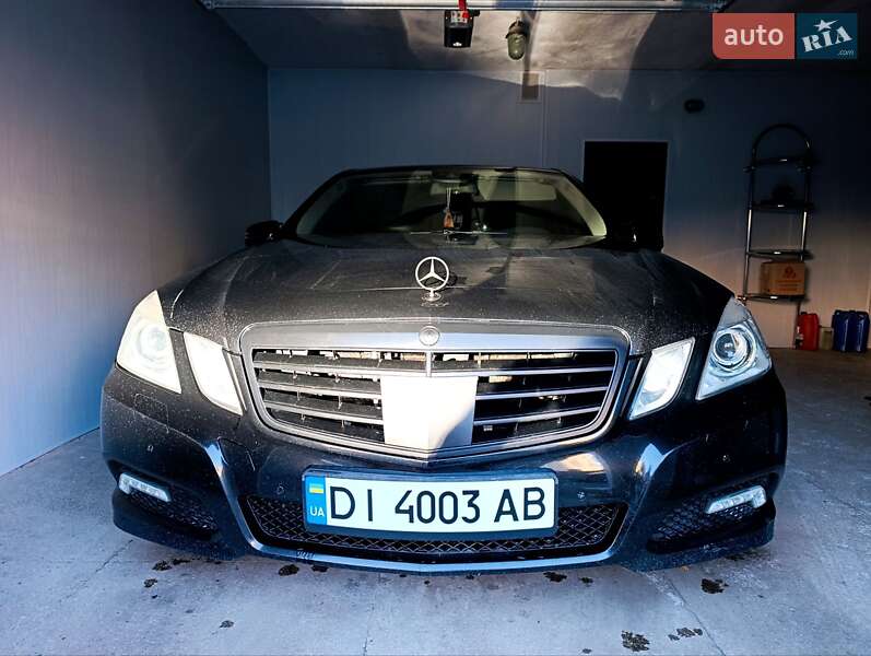 Седан Mercedes-Benz E-Class 2009 в Луцке