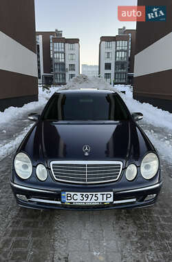 Седан Mercedes-Benz E-Class 2002 в Львові