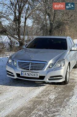 Седан Mercedes-Benz E-Class 2010 в Звенигородке