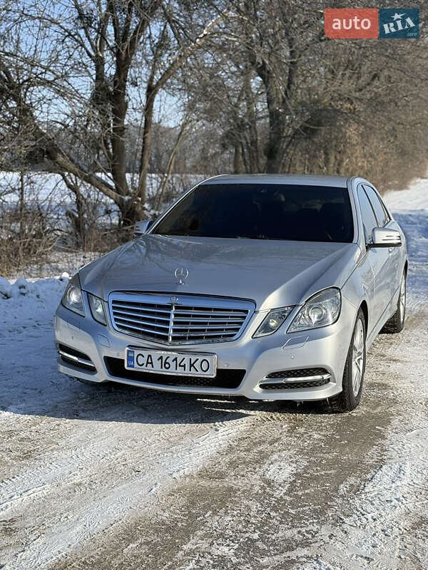 Mercedes-Benz E-Class 2010