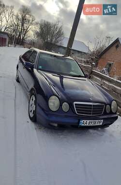 Седан Mercedes-Benz E-Class 2000 в Прилуках