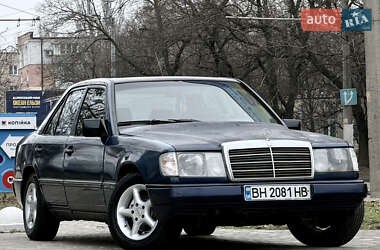 Седан Mercedes-Benz E-Class 1988 в Одессе