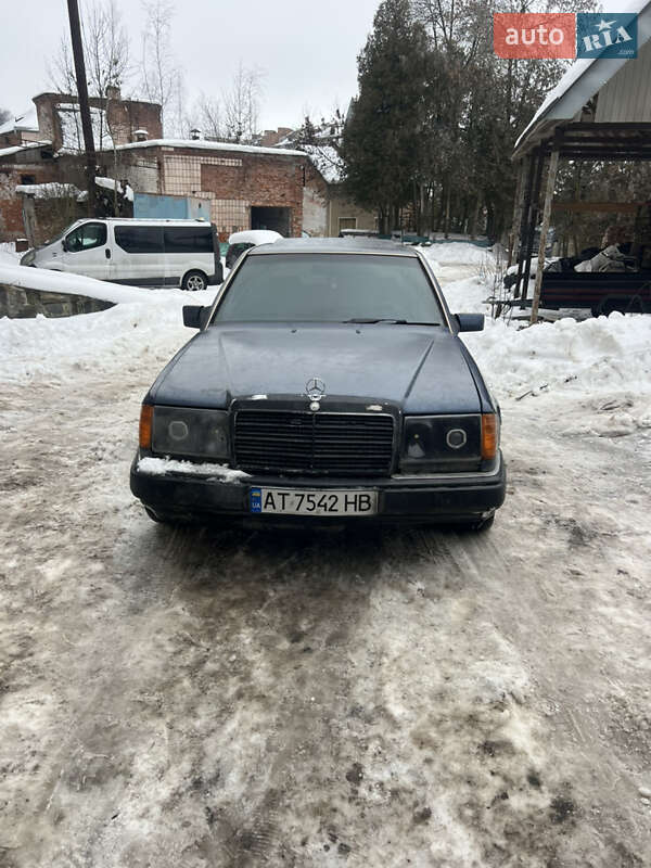 Mercedes-Benz E-Class 1992