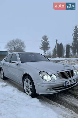 Седан Mercedes-Benz E-Class 2002 в Чорткове