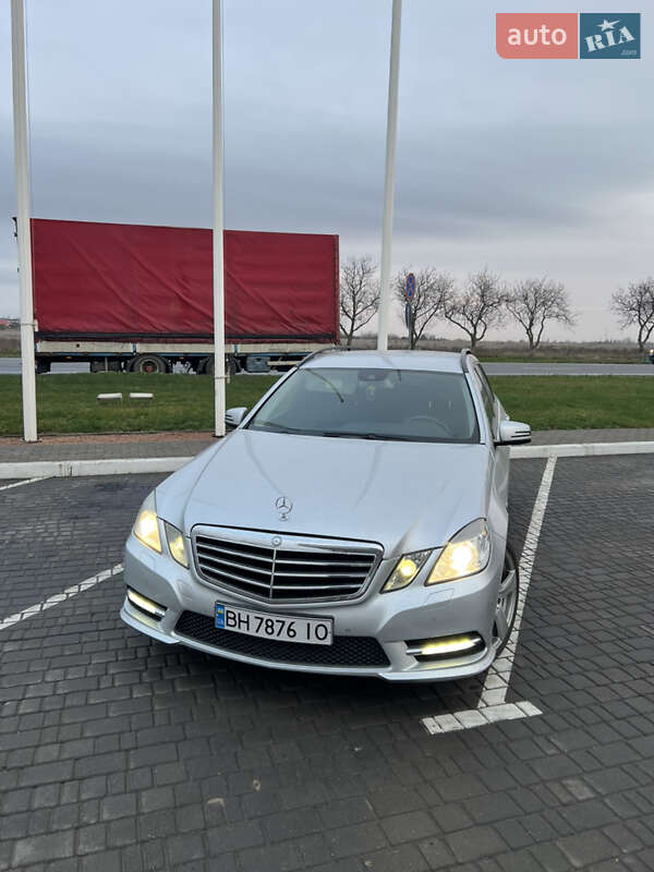 Mercedes-Benz E-Class 2010