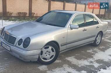 Седан Mercedes-Benz E-Class 1997 в Днепре