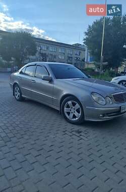 Седан Mercedes-Benz E-Class 2005 в Калиновке