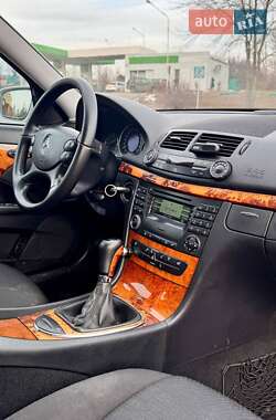 Седан Mercedes-Benz E-Class 2007 в Запорожье