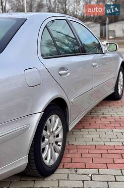 Седан Mercedes-Benz E-Class 2007 в Запорожье
