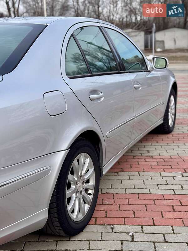 Седан Mercedes-Benz E-Class 2007 в Запорожье