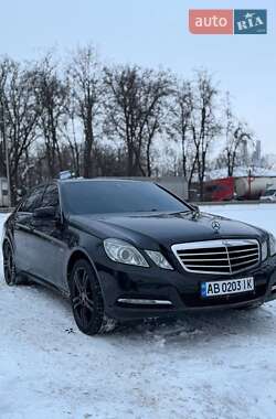 Седан Mercedes-Benz E-Class 2012 в Виннице