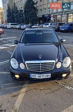 Седан Mercedes-Benz E-Class 2002 в Николаеве