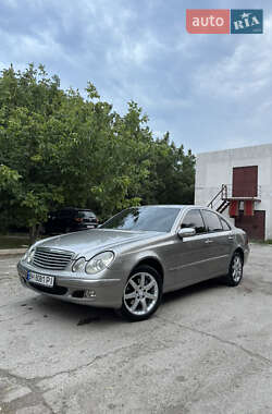 Седан Mercedes-Benz E-Class 2005 в Одессе
