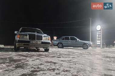 Седан Mercedes-Benz E-Class 1992 в Веселинове