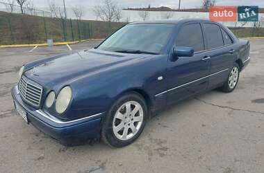 Седан Mercedes-Benz E-Class 1998 в Ужгороде