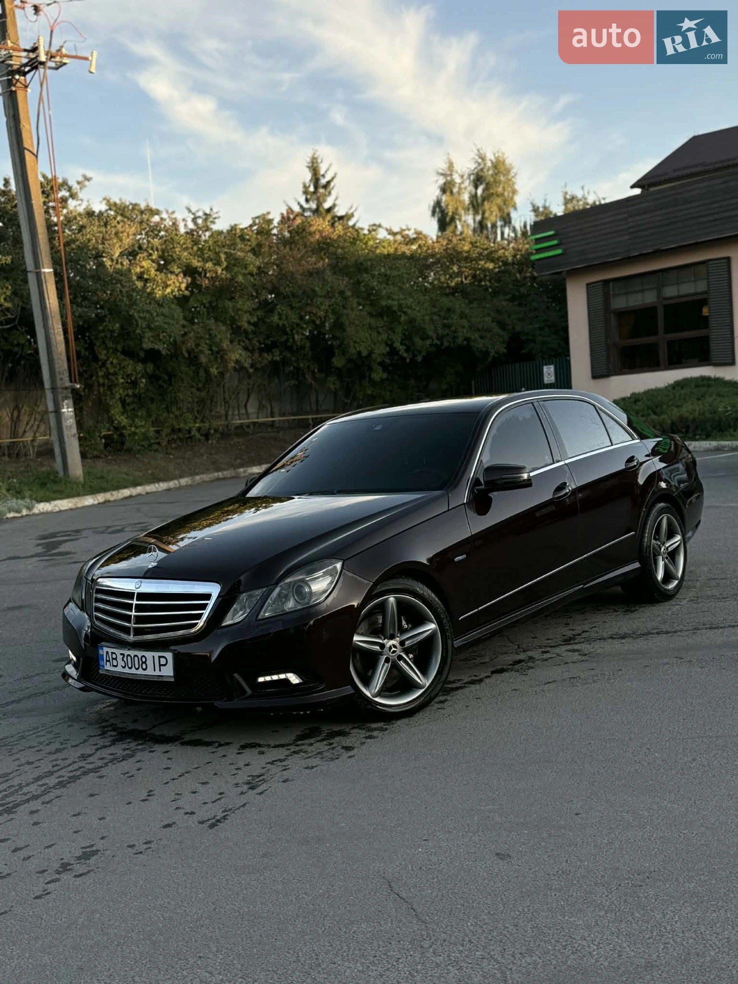 2011 Mercedes-Benz E-klasse - фото 1