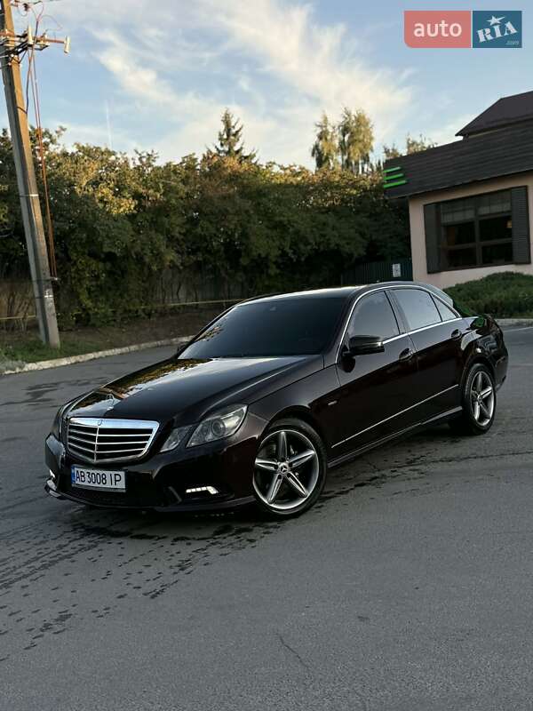 Mercedes-Benz E-Class 2011