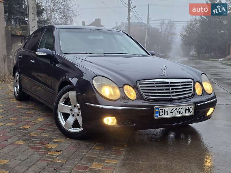Mercedes-Benz E-Class 2002