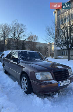 Седан Mercedes-Benz E-Class 1994 в Львове