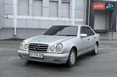 Седан Mercedes-Benz E-Class 1998 в Дніпрі