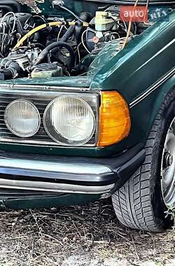 Седан Mercedes-Benz E-Class 1986 в Кам'янському