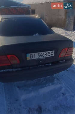 Седан Mercedes-Benz E-Class 1996 в Киеве