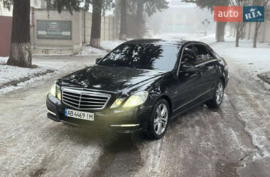 Седан Mercedes-Benz E-Class 2011 в Виннице