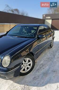 Седан Mercedes-Benz E-Class 2000 в Бердичеві