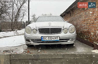 Седан Mercedes-Benz E-Class 2002 в Львове