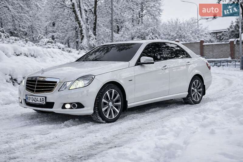 Седан Mercedes-Benz E-Class 2010 в Запорожье