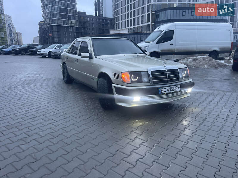 Mercedes-Benz E-Class 1988