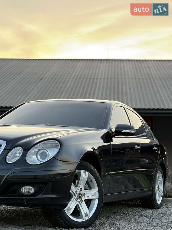 Седан Mercedes-Benz E-Class 2008 в Меденичах