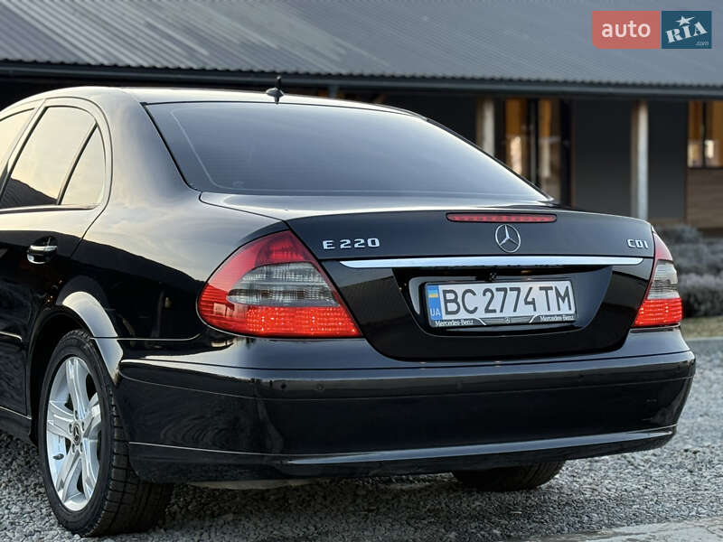 Седан Mercedes-Benz E-Class 2008 в Меденичах
