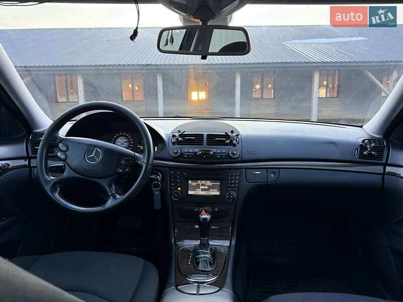 Седан Mercedes-Benz E-Class 2008 в Меденичах