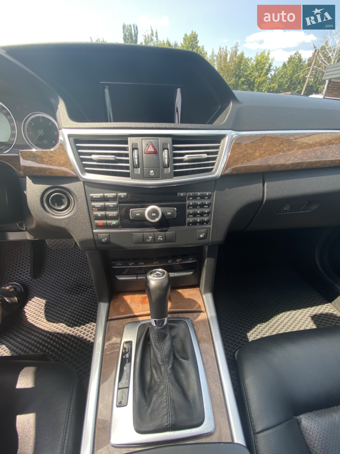2010 Mercedes-Benz E-klasse - мініатюра 17