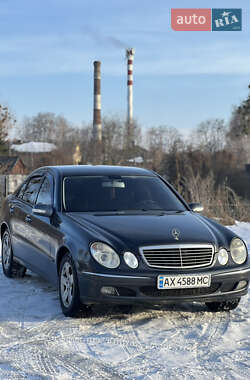 Седан Mercedes-Benz E-Class 2002 в Звягеле