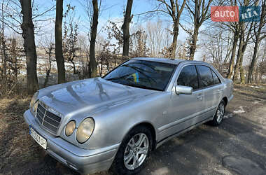 Седан Mercedes-Benz E-Class 1998 в Коломые