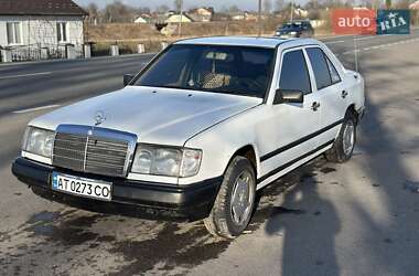 Седан Mercedes-Benz E-Class 1988 в Калуші