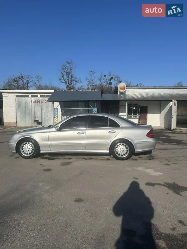 Mercedes-Benz E-Class 2003 VIN WDB2110061A415575 фото оголошення 4 з 47