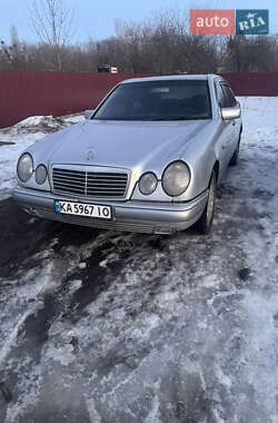 Седан Mercedes-Benz E-Class 1999 в Фастове