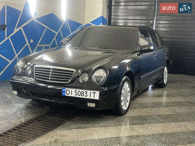 Mercedes-Benz E-Class 2000