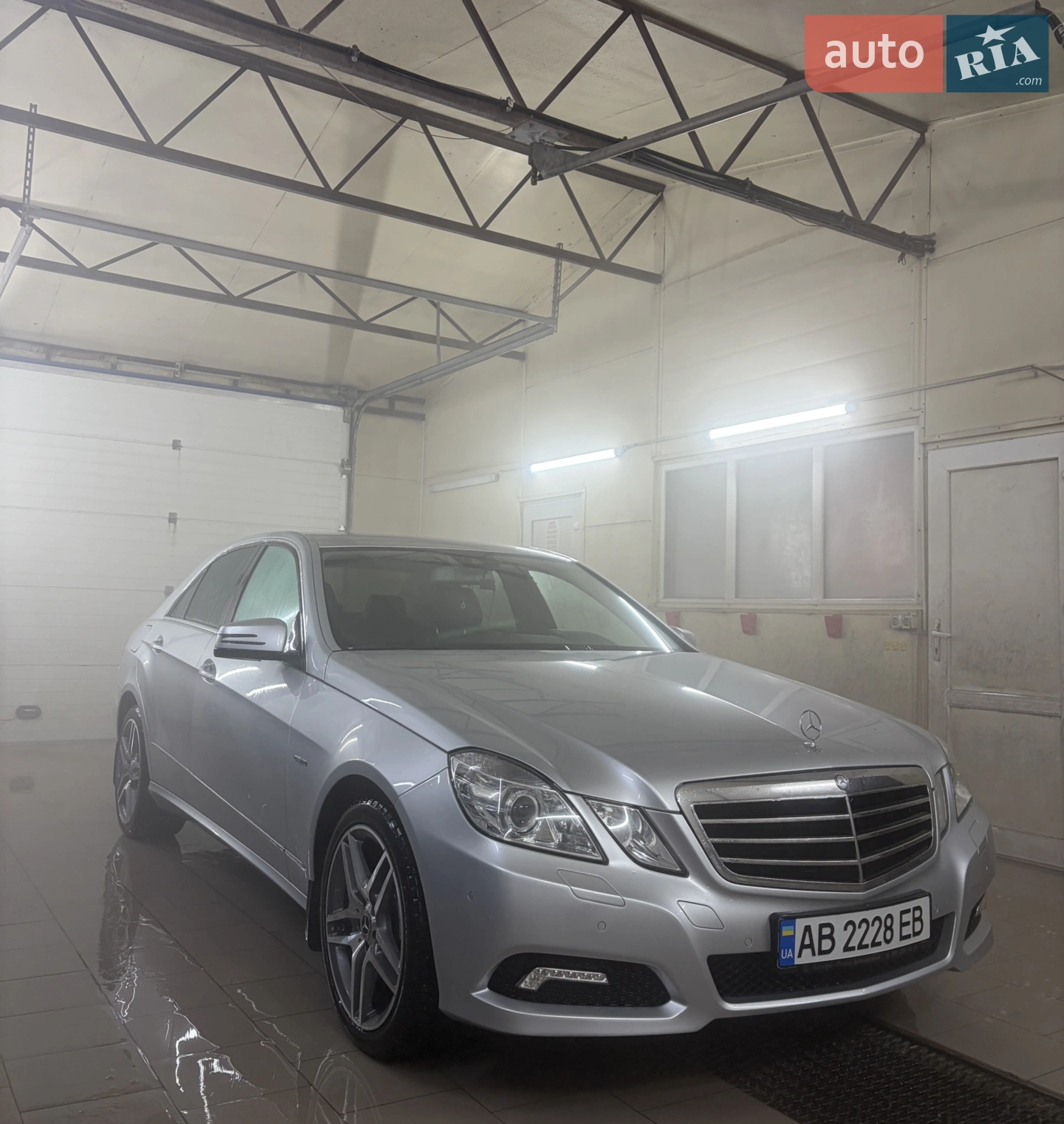 2010 Mercedes-Benz E-klasse - мініатюра 19