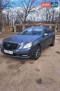 Седан Mercedes-Benz E-Class 2011 в Запоріжжі