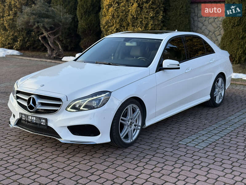 Седан Mercedes-Benz E-Class 2015 в Львове