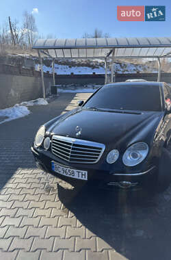 Седан Mercedes-Benz E-Class 2007 в Рівному
