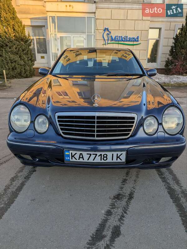Mercedes-Benz E-Class 2000
