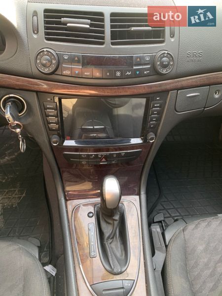 Универсал Mercedes-Benz E-Class 2004 в Черновцах