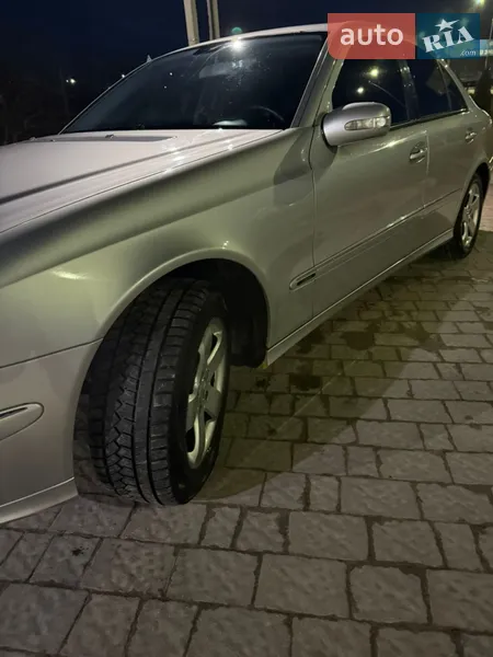 Mercedes-Benz E-Class 2005 VIN WDB2110231A751557 фото оголошення 8 з 59