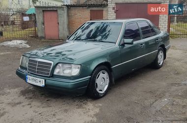 Седан Mercedes-Benz E-Class 1994 в Черкассах